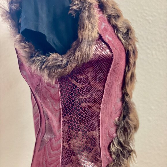Limited Edition Corset Leather & Fur Vest - Picture 2 of 3